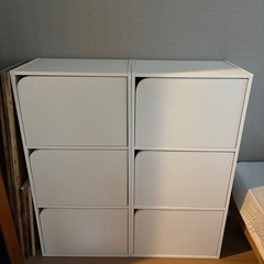 ニトリ　カラーボックス　扉つき