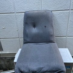 座椅子差し上げます。