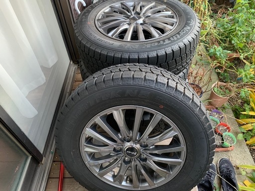 スタッドレスタイヤ アルミホイール付き4本セット