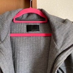 メンズ パーカージャケットの画像