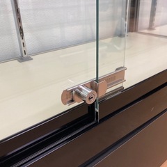 【引き取り1/15まで】ガラスショーケース ハイケース 高さ190cm/212cm 幅120cm 照明付き 店舗什器 ディスプレイの画像