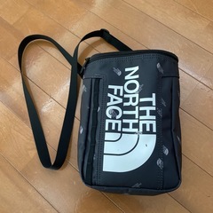 ノースフェイス　ヒューズボックスポーチ