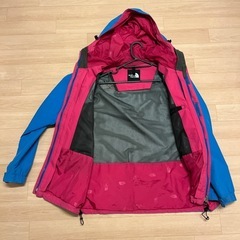 North faceノースフェイス　元値3万マウンテンパーカーの画像