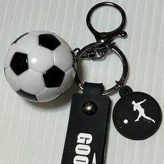新品　キーホルダー　キーリング　ストラップ　サッカー　ボール　黒　ブラック　アクセサリーの画像