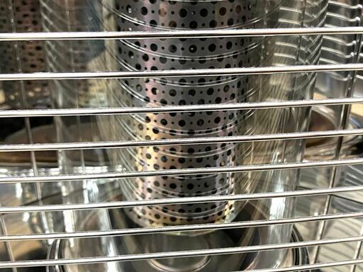 【札幌市内配送可】中古・美品 トヨトミ  煙突式石油ストーブ HR-650K 2020年製 木造17畳/コンクリート27畳 半密閉式石油ストーブ