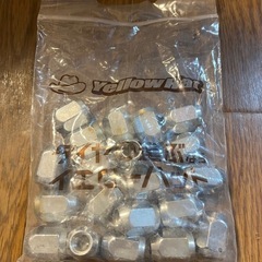 ブリヂストン　VRX2スタッドレスタイヤ　195/65R15 ４本　2022年製　ナット　タイヤカバー付き の画像