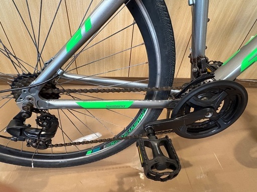 【状態良好】 SCHWINN GTX1 シュウィンクロスバイク　ハイブリッドバイク