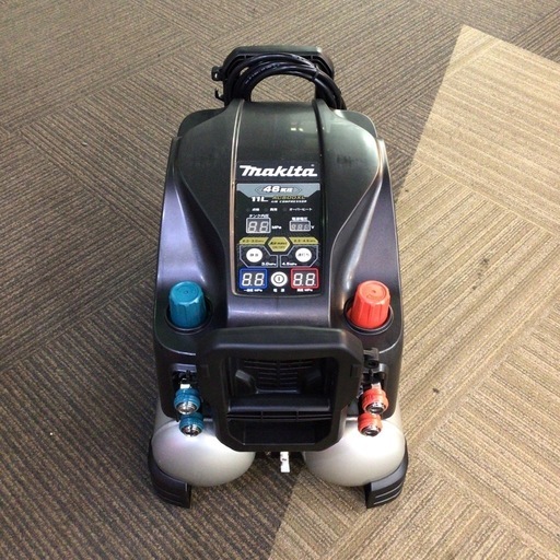 【店頭引取限定】【開封品】MAKITA マキタ　エアコンプレッサー 110,000円(税込)
