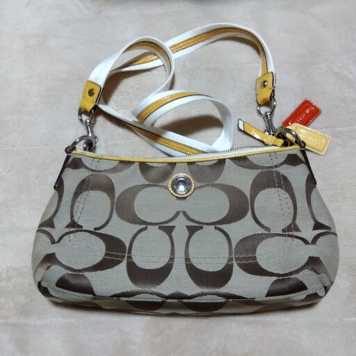 COACHショルダーバッグ
