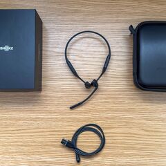 【収納ケース付】Shokz OpenComm 骨伝導ヘッドセット...