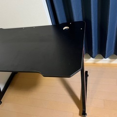 ゲーミングテーブル