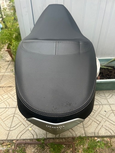 YAMAHA X-MAX250純正シート
