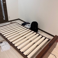 ベッドの画像