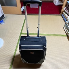 スーツケースの画像