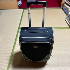 スーツケースの画像