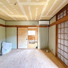 大阪府豊能郡能勢町平通１１４−６　車3、4台駐車可能です‼️ 民泊、ゲストハウス可能物件🏠　屋上あり🌌　　🉐オーナー直接契約の為、敷金、礼金、仲介手数料無料🉐　ペットちゃん多頭飼い🐈外国人の方🙆 事務所利用🙆　ジモティ限定　戸建賃貸　貸家　貸し事務所　外国人　事務所利用　グループホーム可🆗 − 大阪府