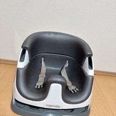 ベビーローチェア、ダイニングチェアの画像