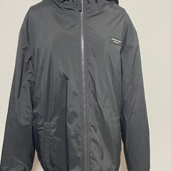 GUESS リバーシブル　ナイロンブルゾン
