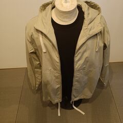 メンズ　ジャケット　GU　薄手ブルゾン 春、秋用（ほぼ新品）
