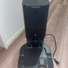 ロボット掃除機　ルンバi3+の画像