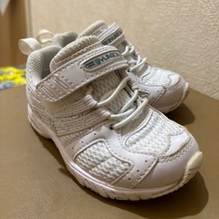 美品　瞬足　スニーカー15センチの画像