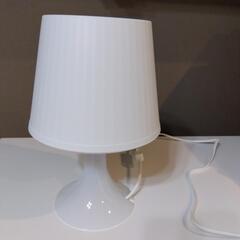 ikea　テーブルランプ