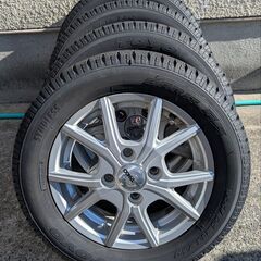 軽自動車のスタッドレスタイヤとホイールのセット