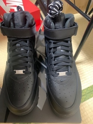 supreme mid black 28cm