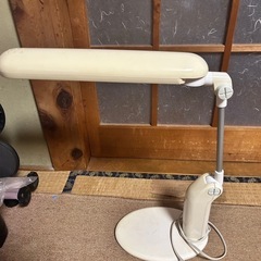 デスクスタンド