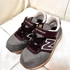 New Balance キッズシューズ 千鳥格子/イエロー　17センチの画像