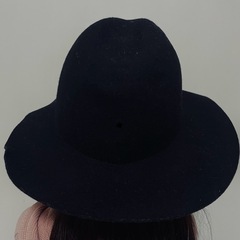 黒ハットの画像