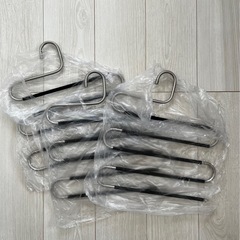 新品多機能ハンガーの画像