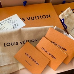 【美品】LOUIS VUITTON ショップ袋・箱 セット
の画像
