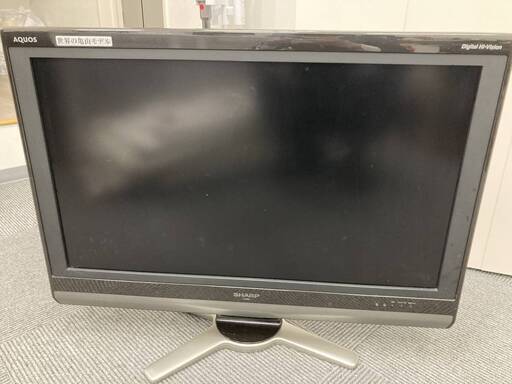 SHARP 液晶テレビ　３２型　２０１０年