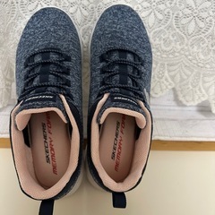 SKECHERSレディース24.5センチ
の画像