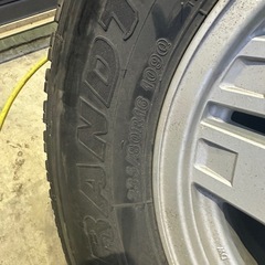 235/80-16スタッドレス　ランクル70ホイールセット　 　の画像