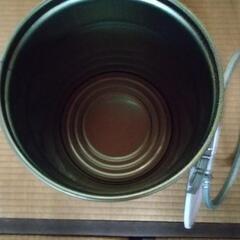 美品②大きな缶　直径31㎝×高さ37㎝の画像