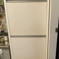 棚 .キャビネット 
