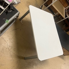 ローテーブル　白　シンプル