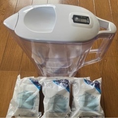 ブリタ　浄水ポット 中古品　 未使用品カードリッジ3点