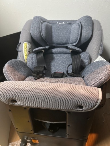 アップリカ　クルリラチャイルドシート　ISOFIX