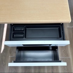 【値下】オフィス用デスク（椅子付き）の画像