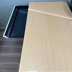 【値下】オフィス用デスク（椅子付き）の画像
