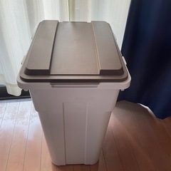 ゴミ箱+スチールラック