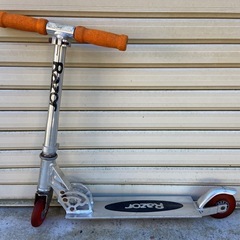 Razor キックスクーター　オレンジ