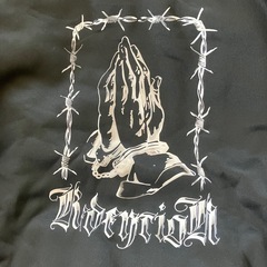 祈りの手プルオーバーパーカーの画像