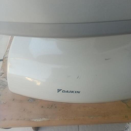 ダイキン、遠赤外線暖房機、中古品