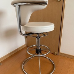 カウンター椅子2脚セットの画像