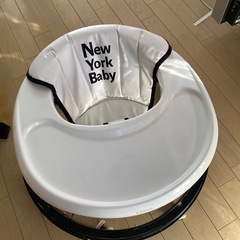 ベビー歩行器