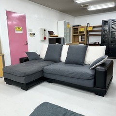 【超美品‼️】定価139,000円♪ ニトリ 249cm幅3人掛けカウチソファ(キングダム3KD) 合成皮革×布製グレー♪の画像